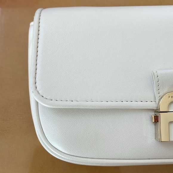 FURLA Mini Belt Bag/cross/shoulder Bag light white SOFT leather. AUTHENTIC! - Picture 12 of 12